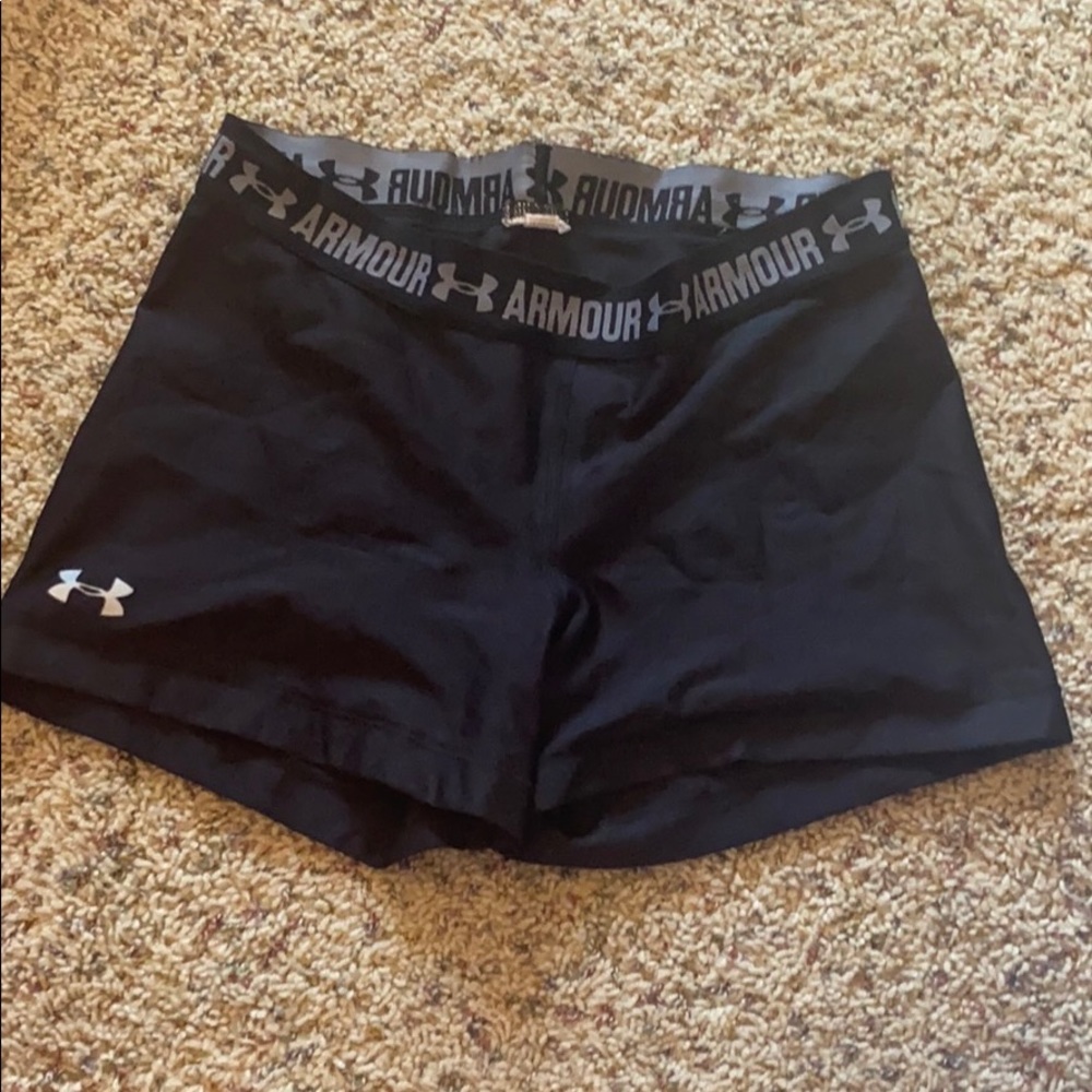 Under Armour spandex!!
